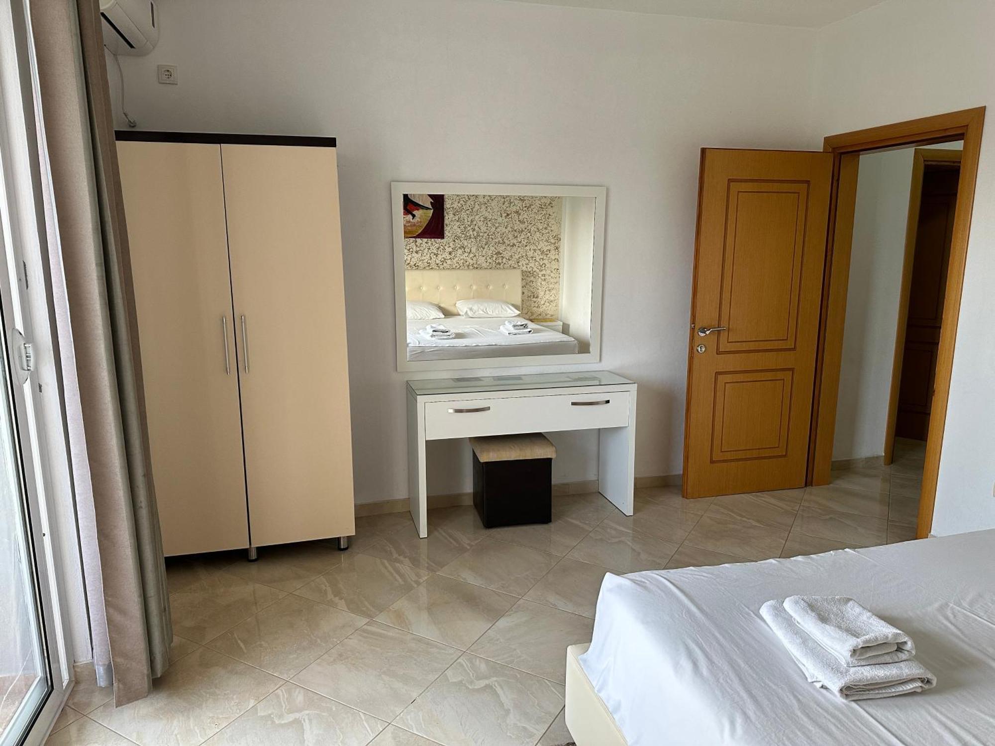 Apartments Casa Mia Ulcinj Rom bilde